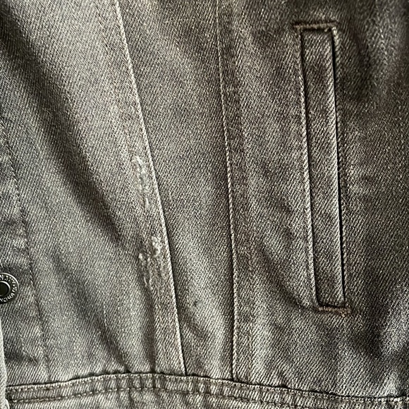 Destructed Black Old Navy Jean Jacket Large - Picture 6 of 10